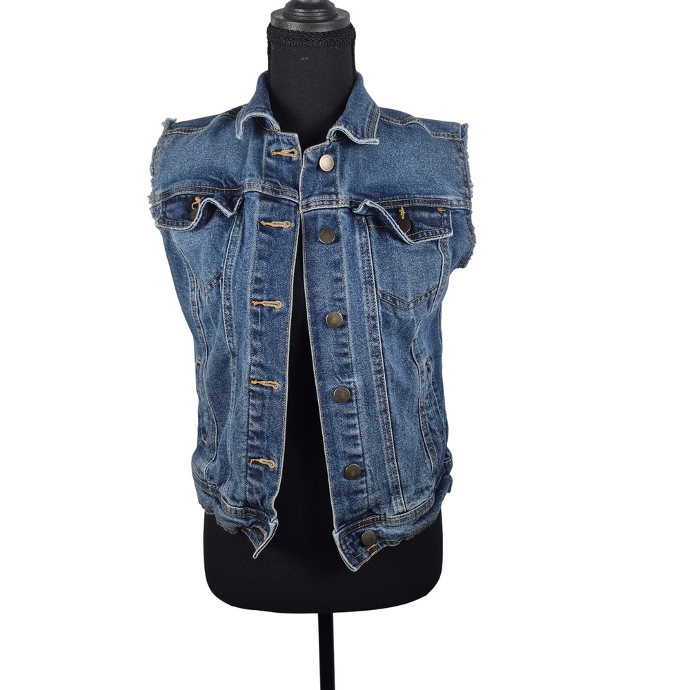 Universal Thread Denim Vest Women XS Blue‎ Freeborn Jacket Button Up Distressed